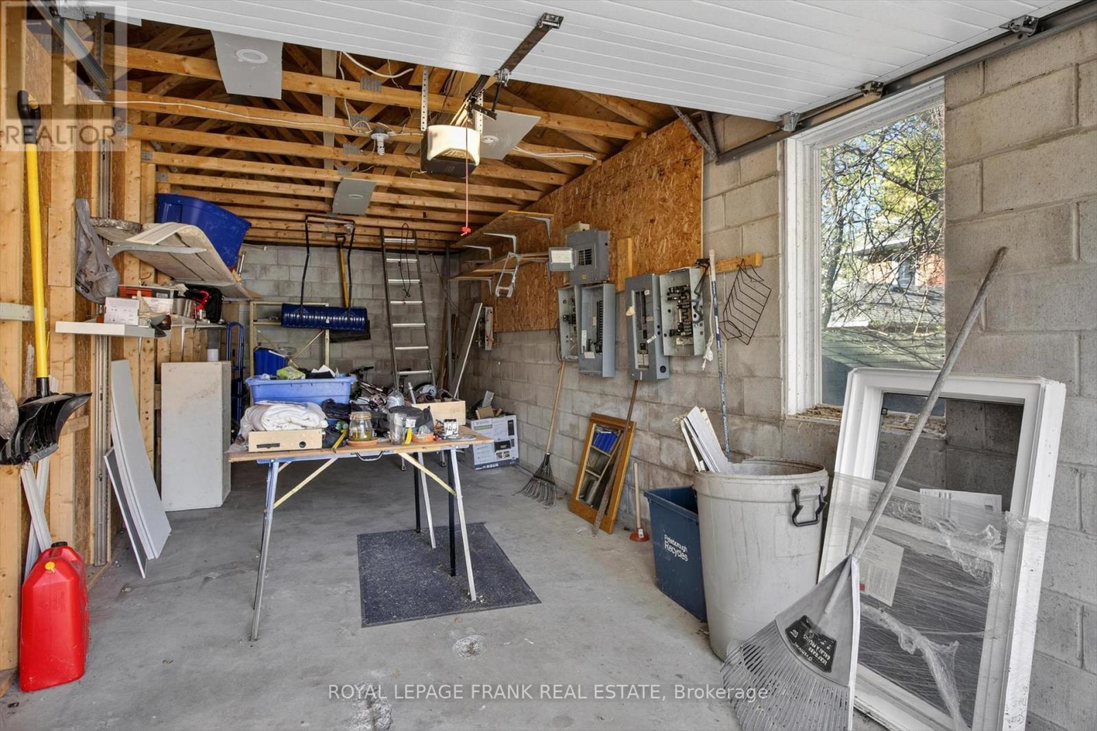 277 Dublin Street, Peterborough (Town Ward 3), Ontario  K9H 7J3 - Photo 45 - X13148294