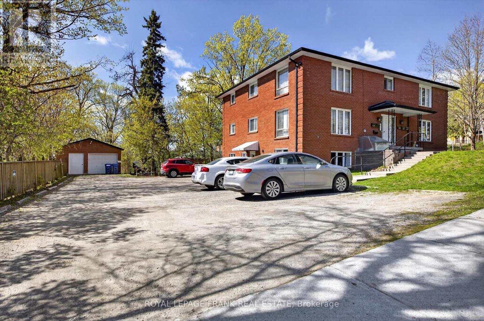 277 Dublin Street, Peterborough (Town Ward 3), Ontario  K9H 7J3 - Photo 5 - X13148294