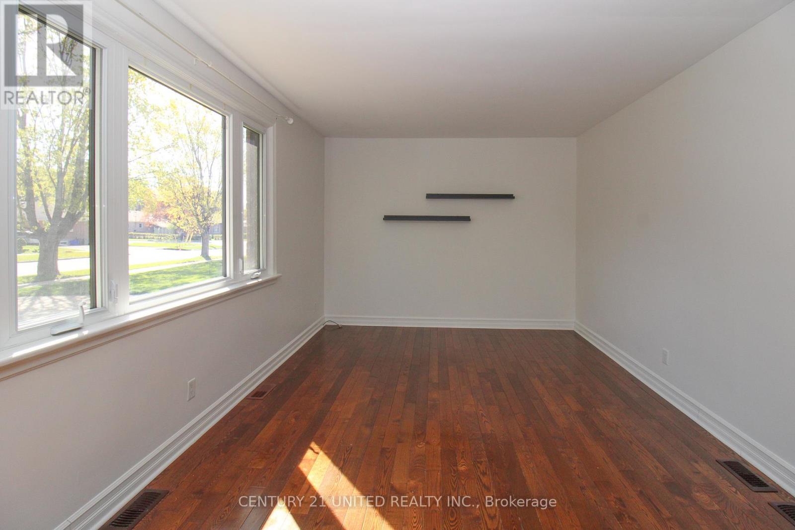 819 Argyle Street, Peterborough (Northcrest Ward 5), Ontario  K9H 5T4 - Photo 11 - X13148590