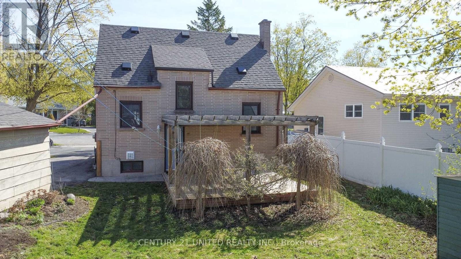 819 Argyle Street, Peterborough (Northcrest Ward 5), Ontario  K9H 5T4 - Photo 3 - X13148590