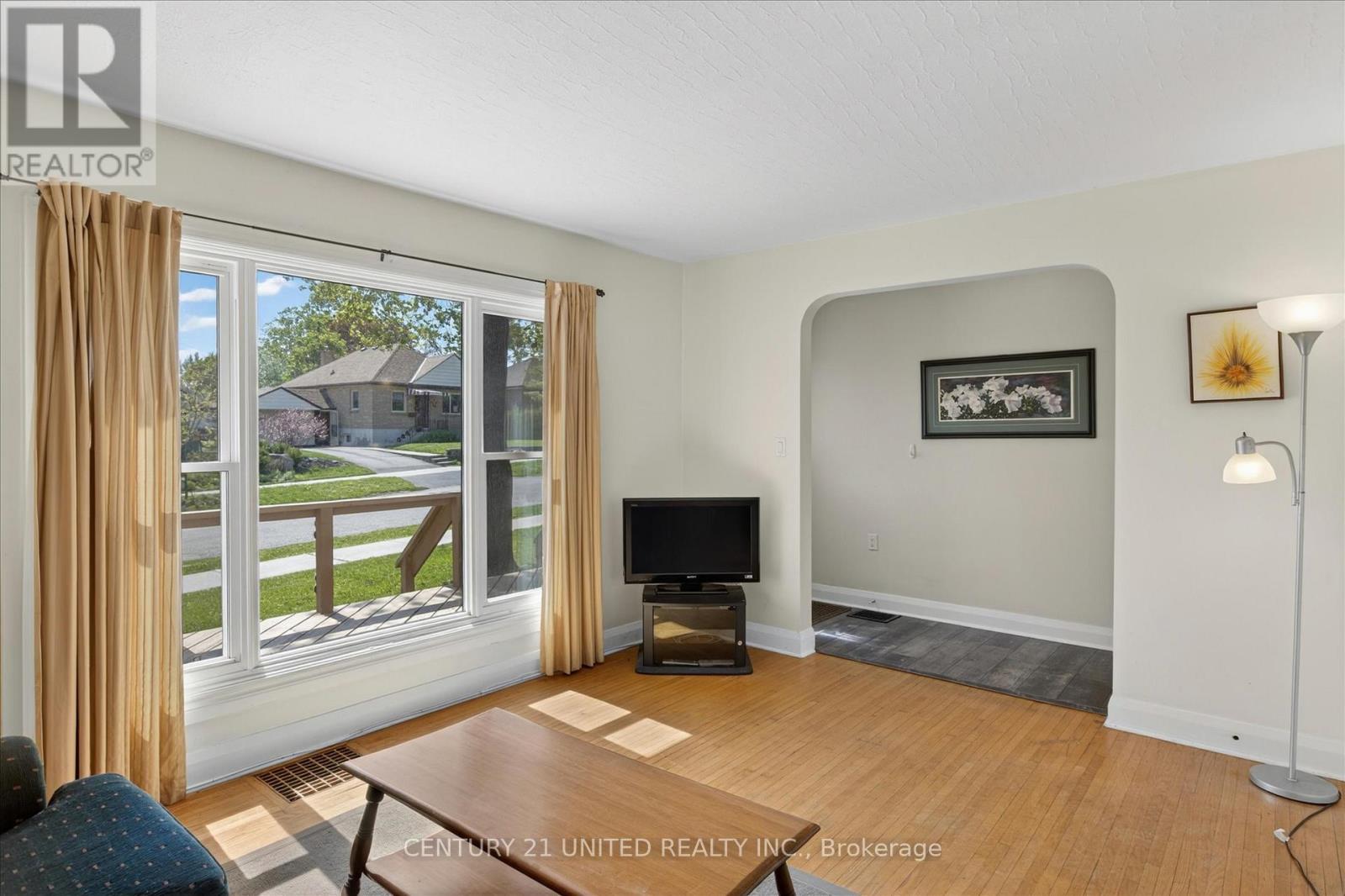 818 Rishor Crescent, Peterborough (Northcrest Ward 5), Ontario  K9H 5C7 - Photo 10 - X13148594