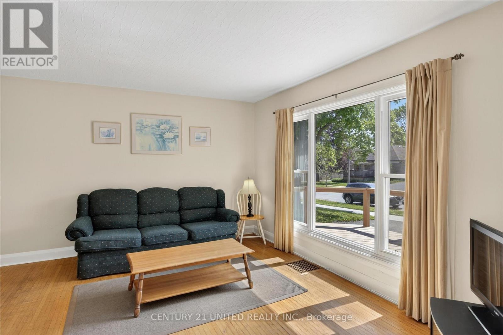 818 Rishor Crescent, Peterborough (Northcrest Ward 5), Ontario  K9H 5C7 - Photo 8 - X13148594