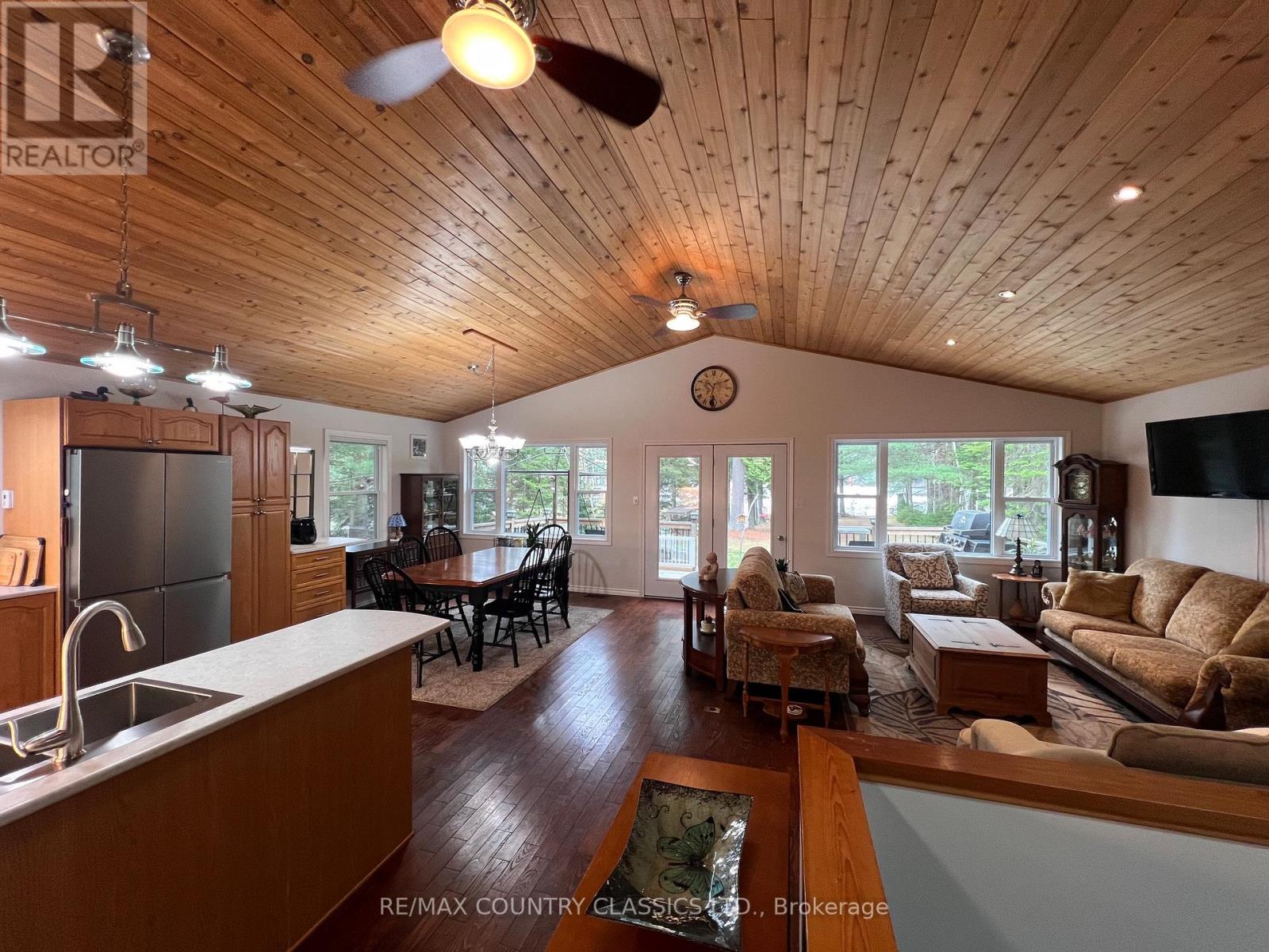 4501 Elephant Lake Road, Dysart Et Al (Harcourt), Ontario  K0L 2A0 - Photo 14 - X13149536