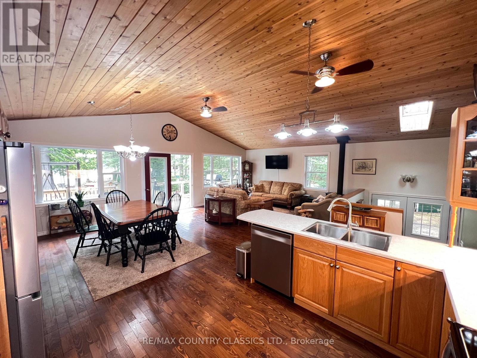 4501 Elephant Lake Road, Dysart Et Al (Harcourt), Ontario  K0L 2A0 - Photo 19 - X13149536