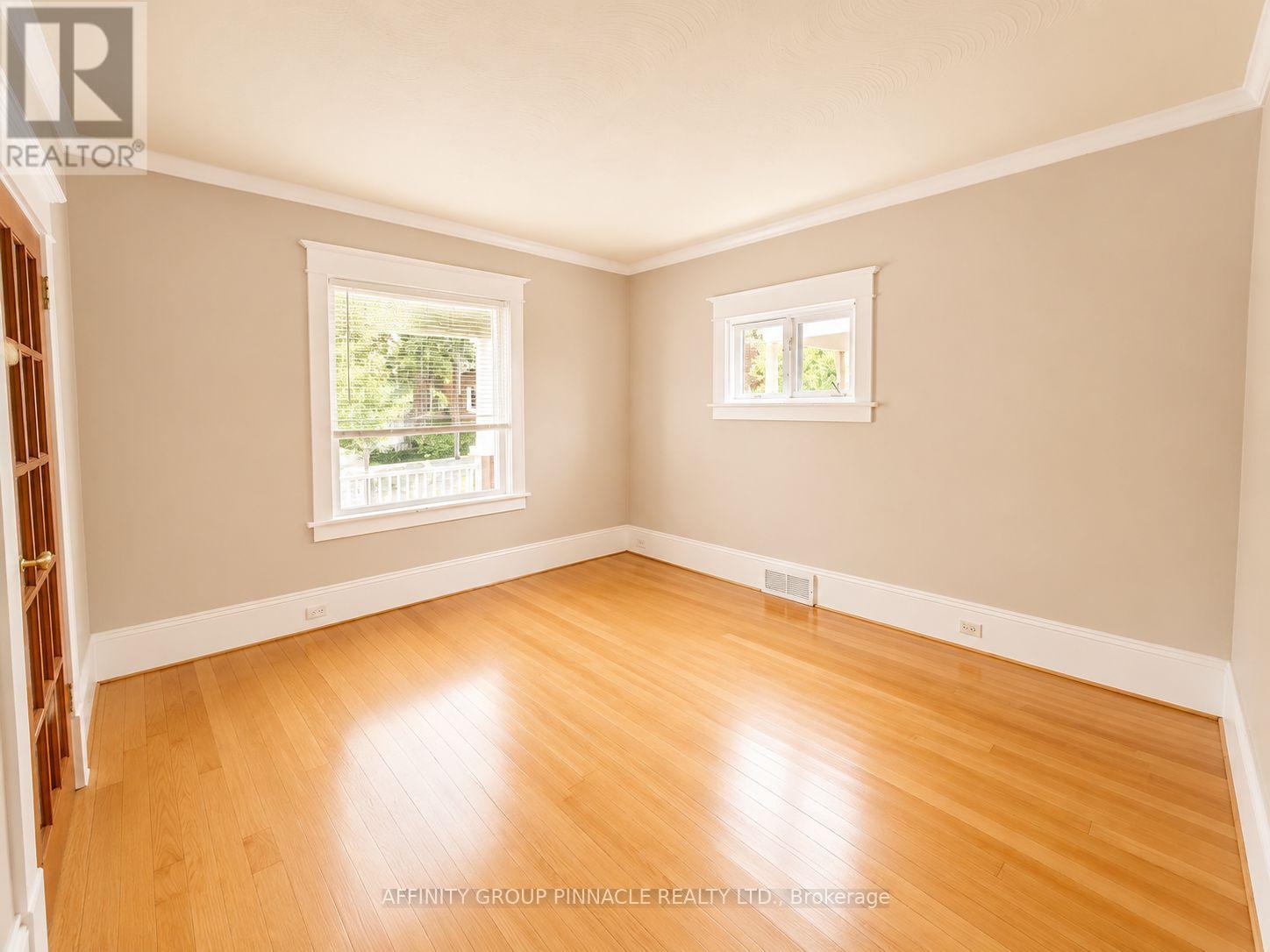 94 Glenelg Street W, Kawartha Lakes (Lindsay), Ontario  K9V 2V9 - Photo 10 - X13149878