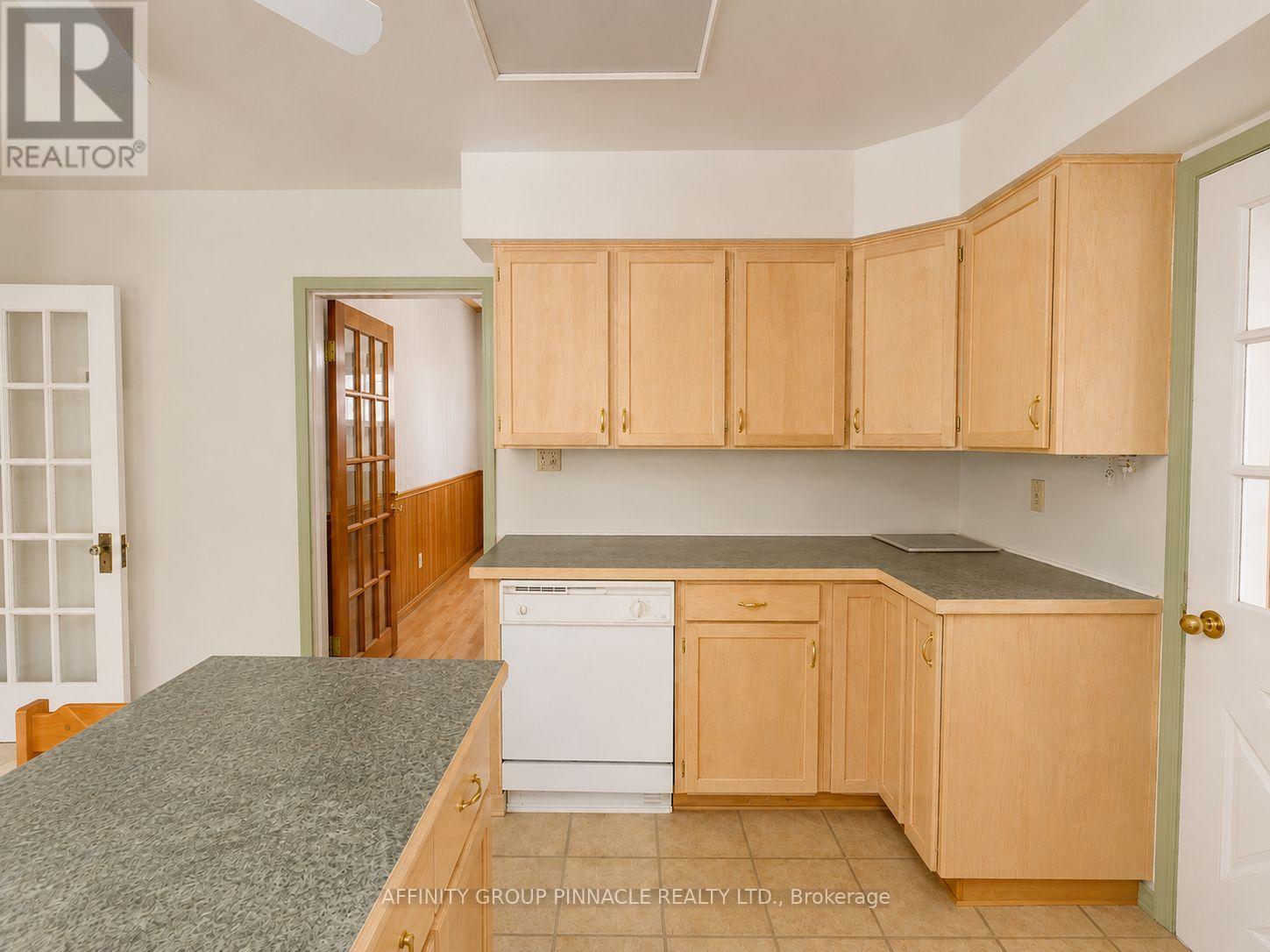 94 Glenelg Street W, Kawartha Lakes (Lindsay), Ontario  K9V 2V9 - Photo 13 - X13149878
