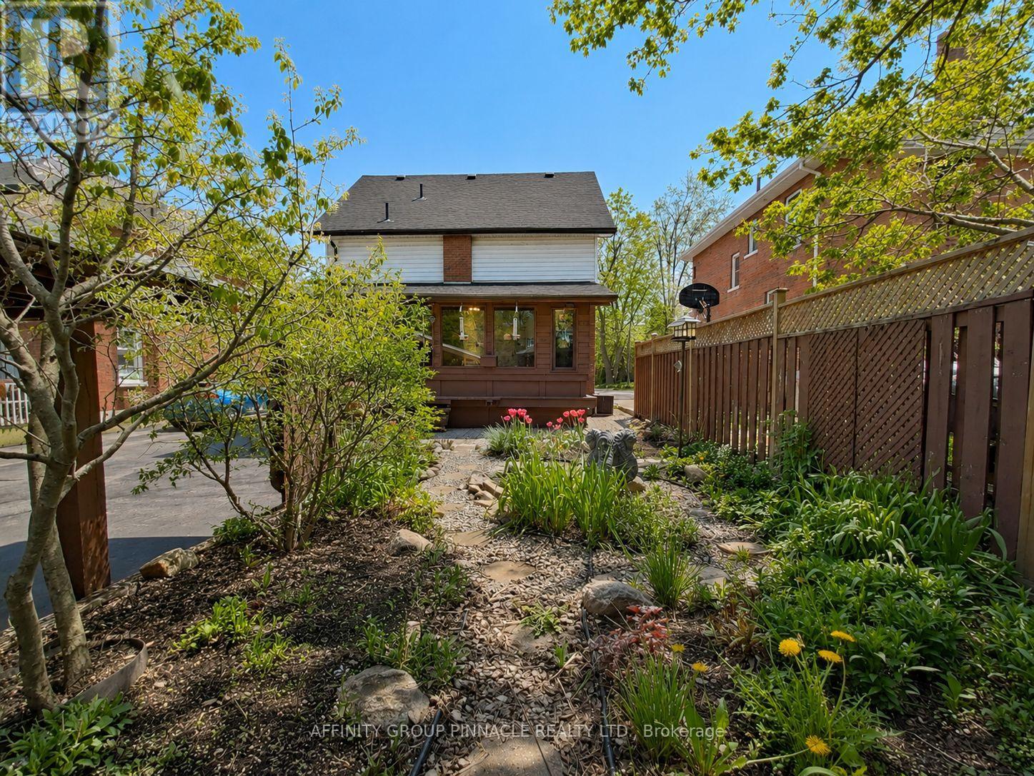 94 Glenelg Street W, Kawartha Lakes (Lindsay), Ontario  K9V 2V9 - Photo 36 - X13149878