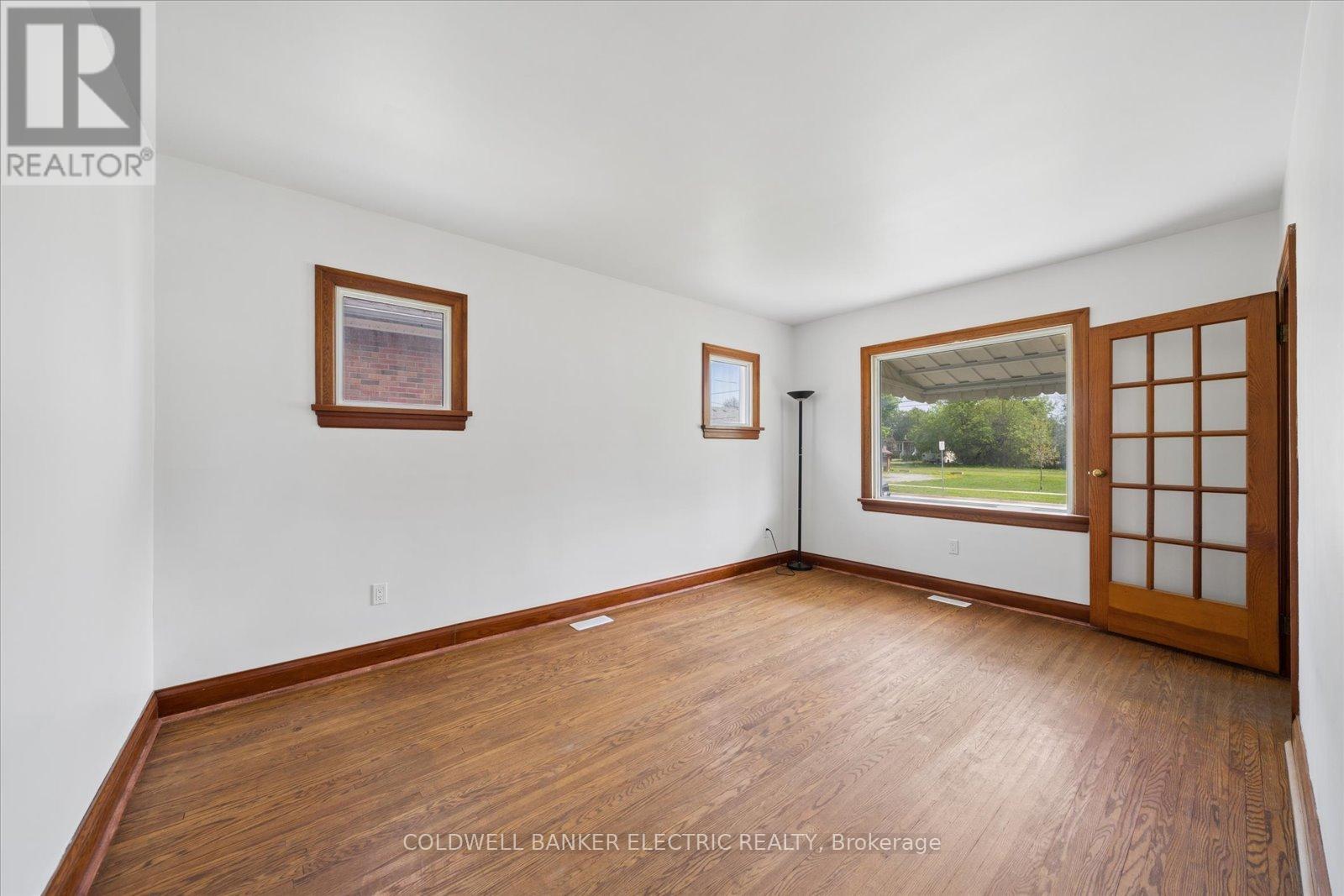 84 Ware Street, Peterborough (Town Ward 3), Ontario  K9J 2B7 - Photo 7 - X13150792