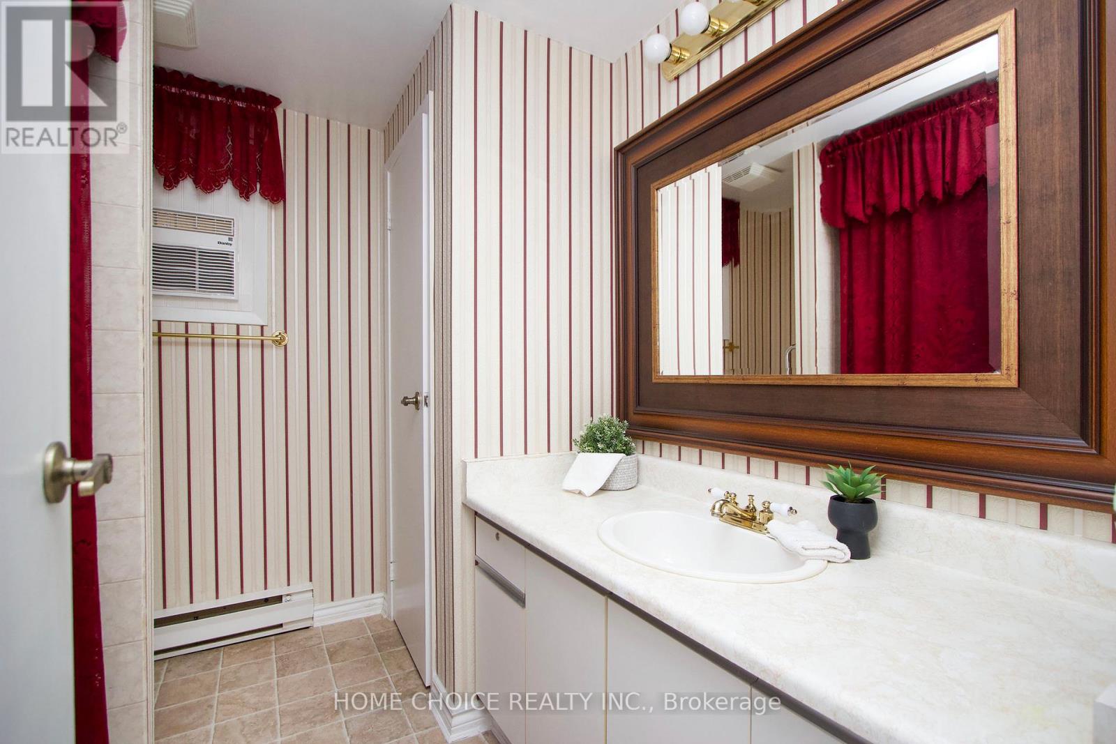 46 Fairway Drive, Clarington (Newcastle), Ontario  L1B 1B3 - Photo 17 - E13150842