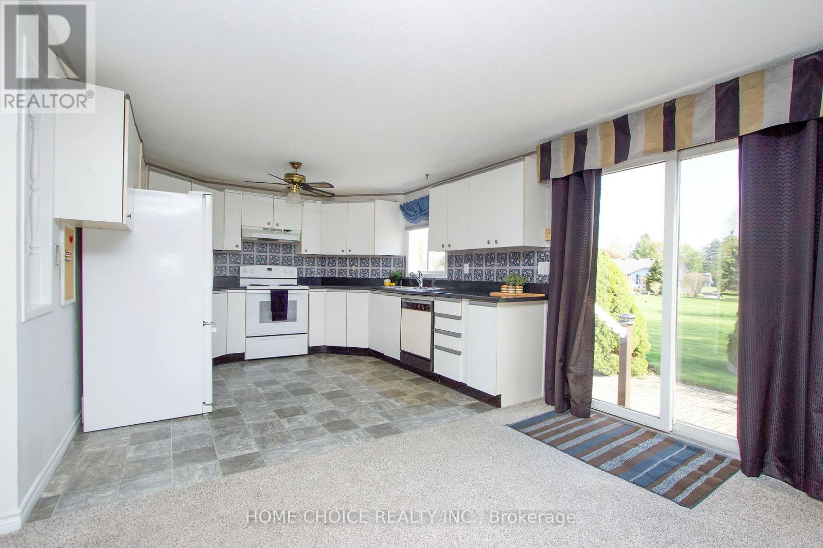 46 Fairway Drive, Clarington (Newcastle), Ontario  L1B 1B3 - Photo 9 - E13150842