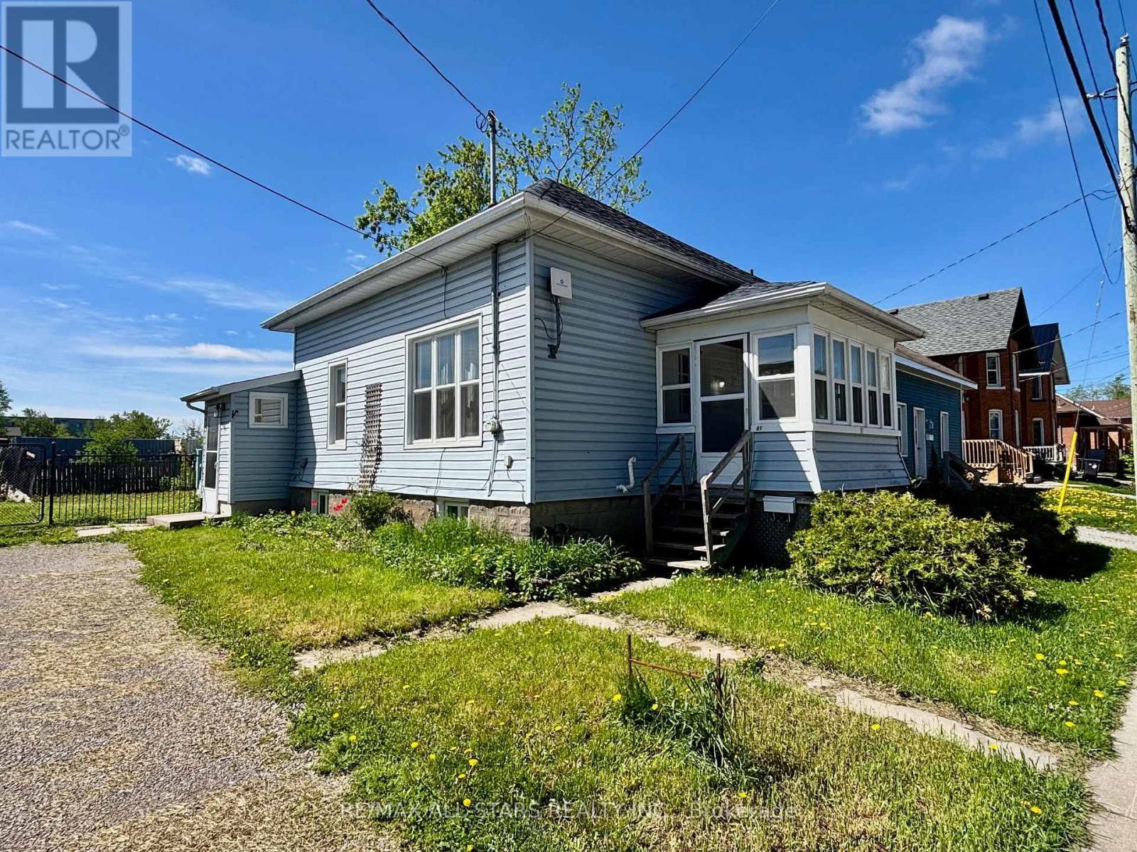 81 Durham Street W, Kawartha Lakes (Lindsay), Ontario  K9V 2P8 - Photo 3 - X13150958