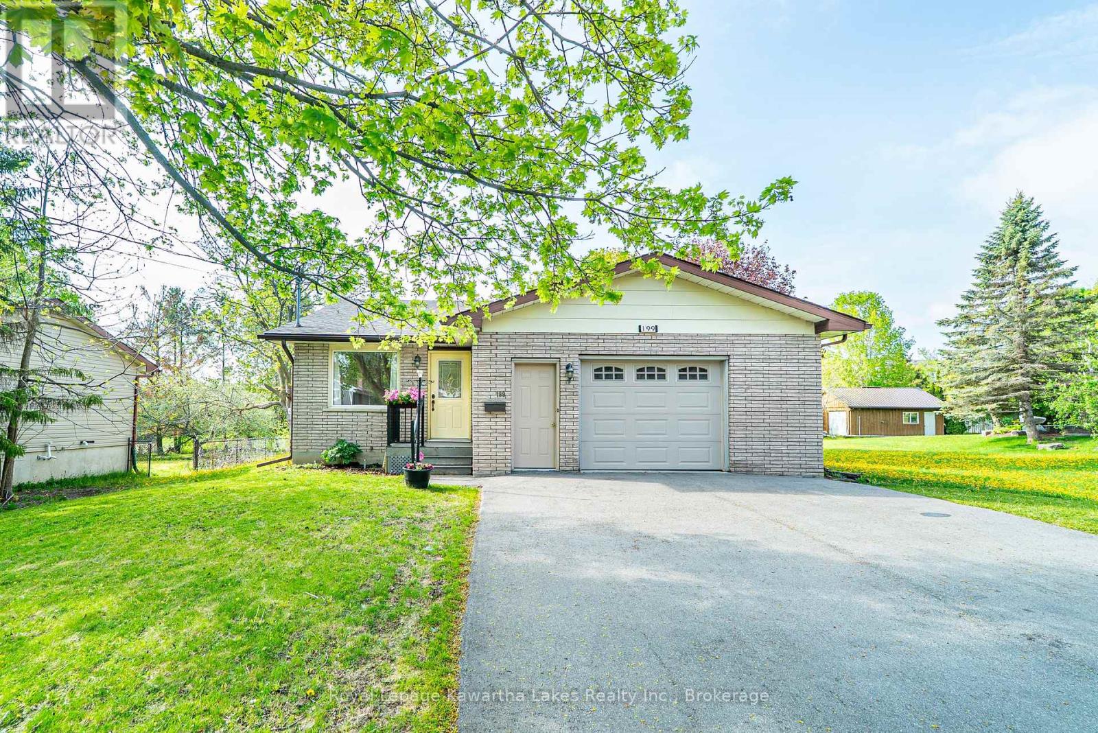 199 MARY STREET W, kawartha lakes (lindsay), Ontario