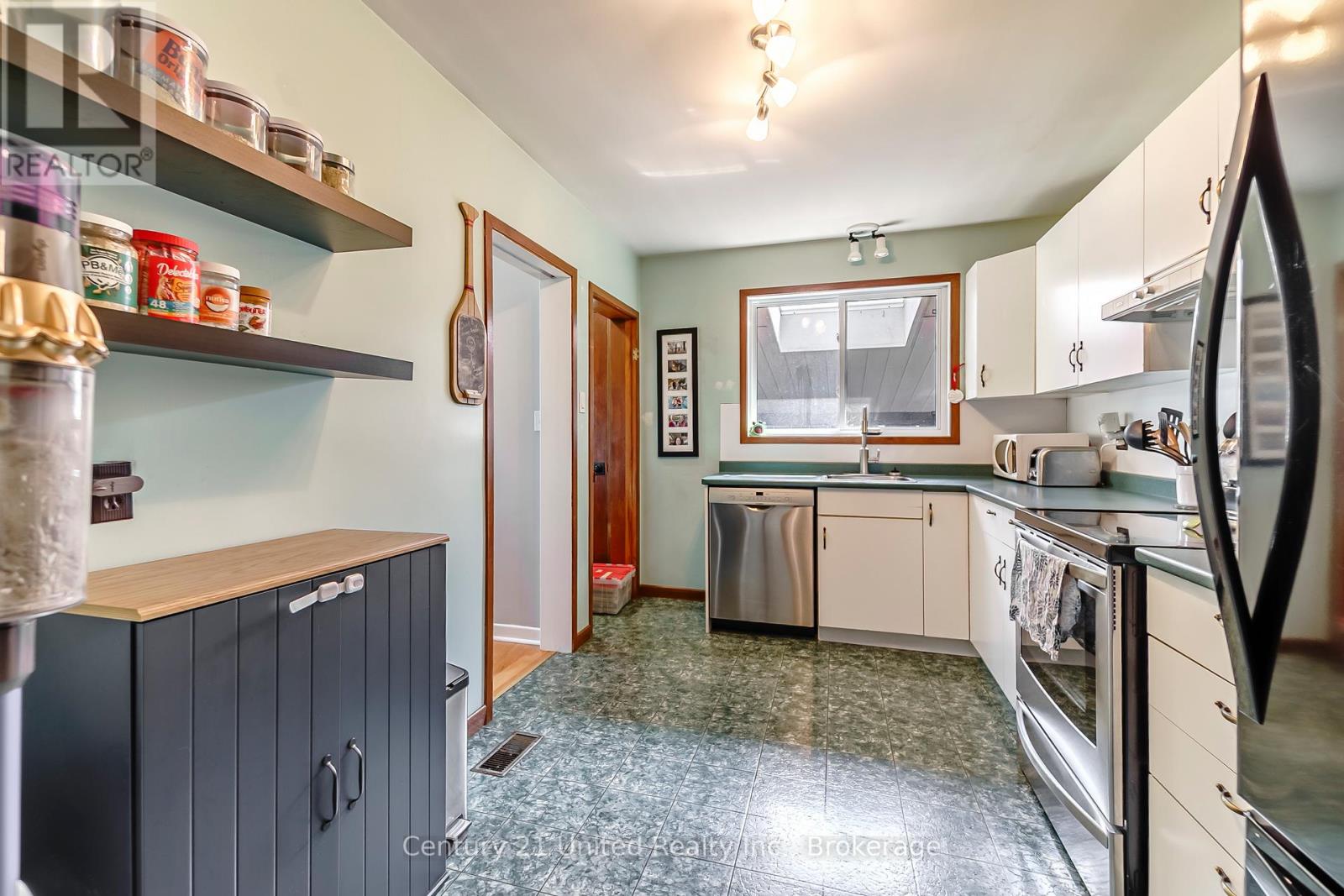 1201 Trentway Vista Street, Peterborough (Northcrest Ward 5), Ontario  K9H 6N7 - Photo 11 - X13151562