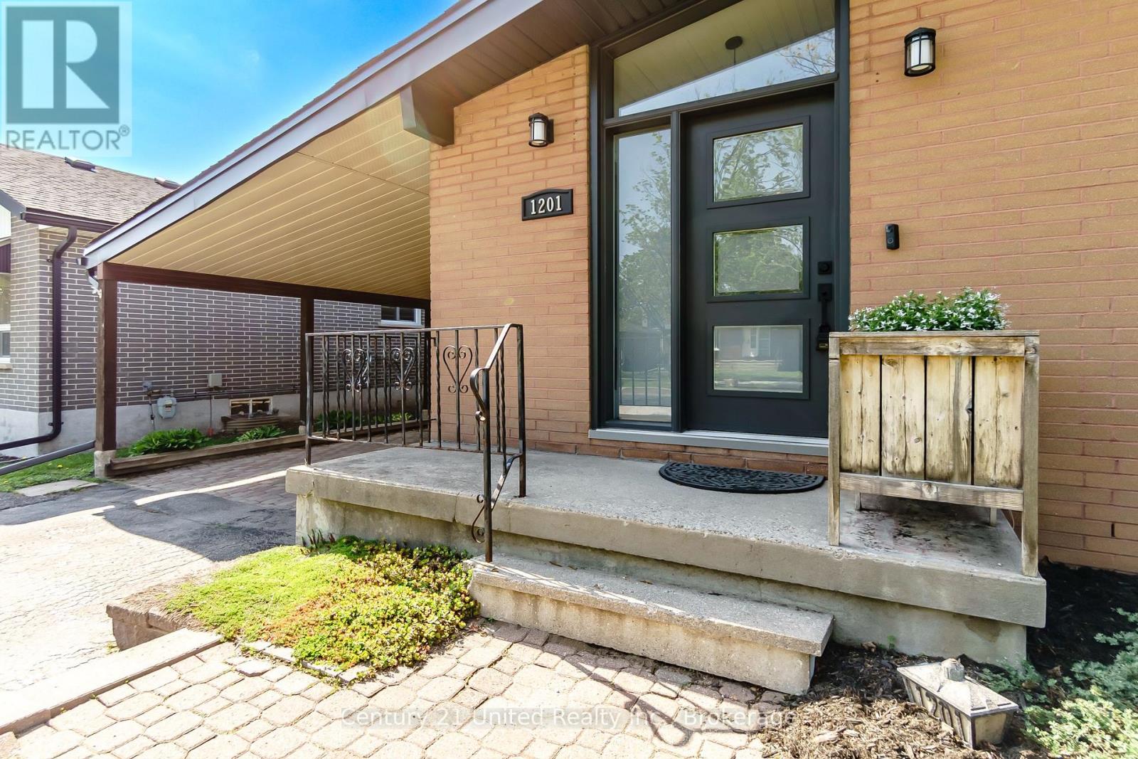 1201 Trentway Vista Street, Peterborough (Northcrest Ward 5), Ontario  K9H 6N7 - Photo 3 - X13151562