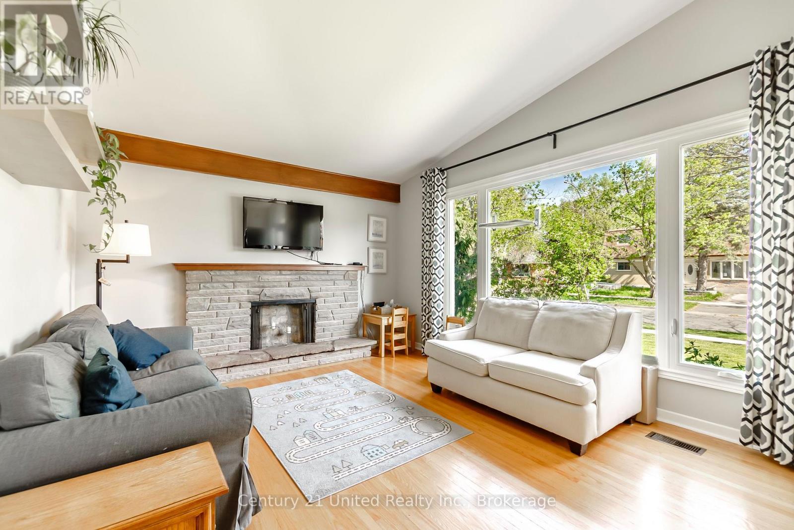 1201 Trentway Vista Street, Peterborough (Northcrest Ward 5), Ontario  K9H 6N7 - Photo 6 - X13151562