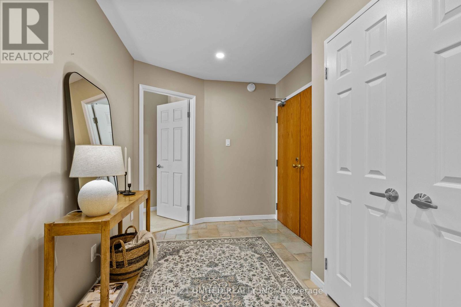 104 - 2 George Street N, Peterborough (Town Ward 3), Ontario  K9J 8K8 - Photo 5 - X13151926