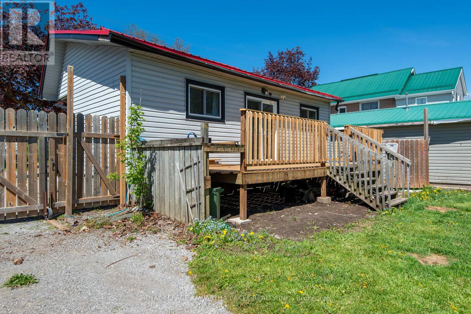 8 Wolfe Street, Kawartha Lakes (Lindsay), Ontario  K9V 2H9 - Photo 17 - X13153464