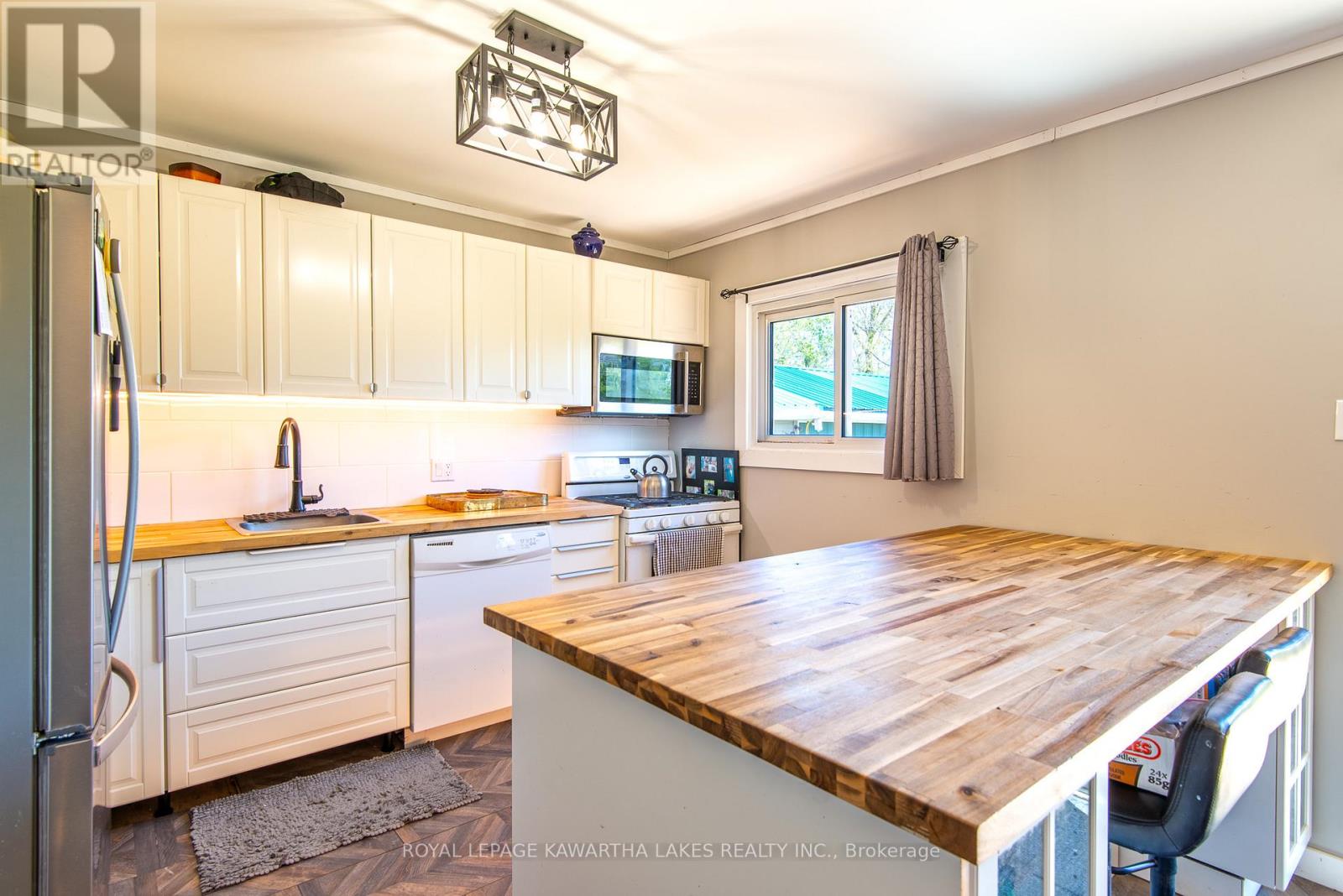 8 Wolfe Street, Kawartha Lakes (Lindsay), Ontario  K9V 2H9 - Photo 6 - X13153464
