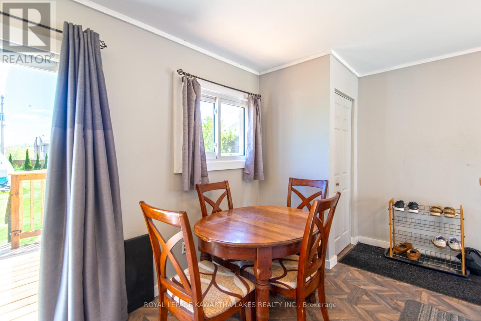 8 Wolfe Street, Kawartha Lakes (Lindsay), Ontario  K9V 2H9 - Photo 8 - X13153464