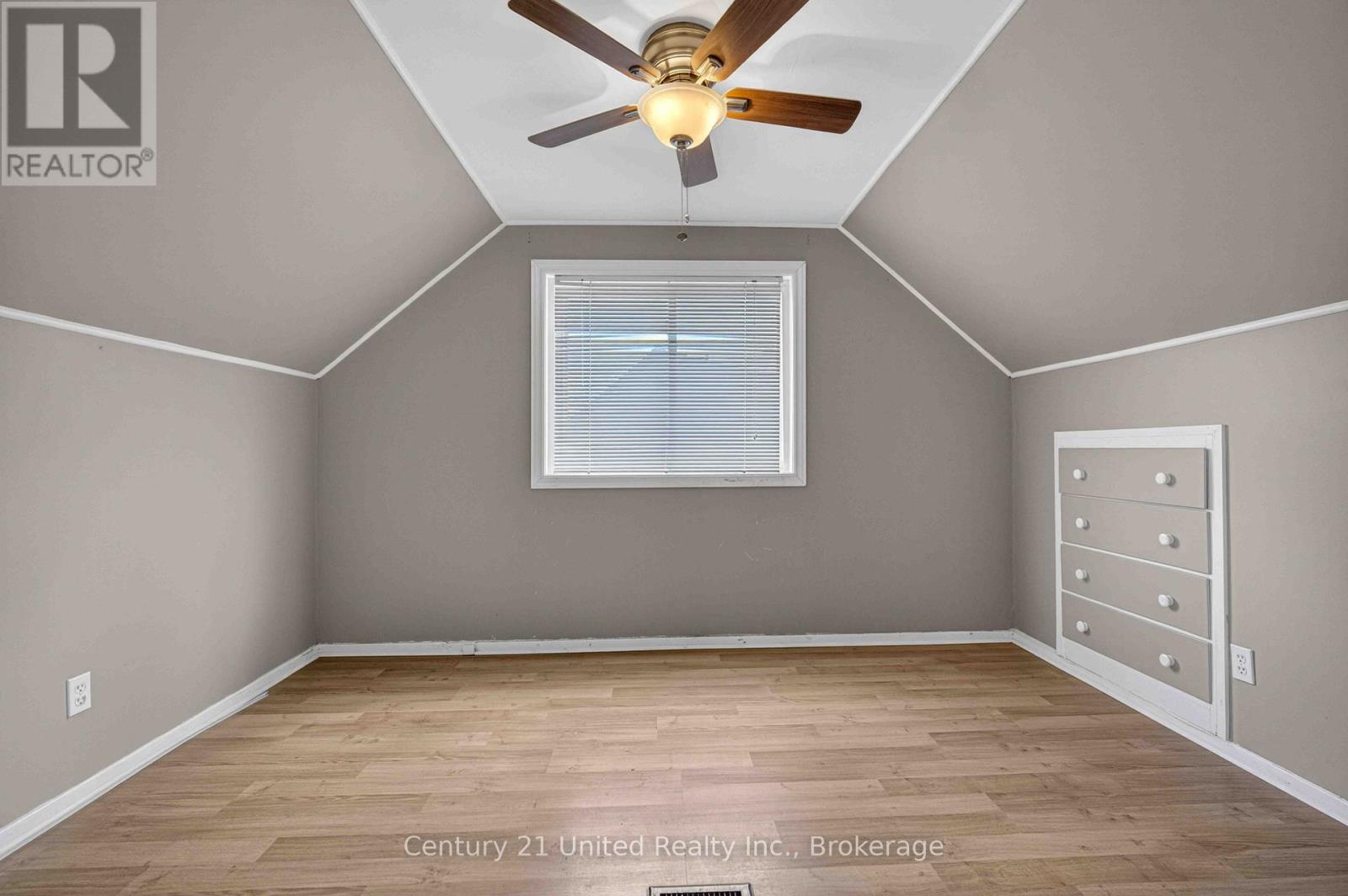 551 Rose Avenue, Peterborough (Otonabee Ward 1), Ontario  K9J 4E6 - Photo 15 - X13153998