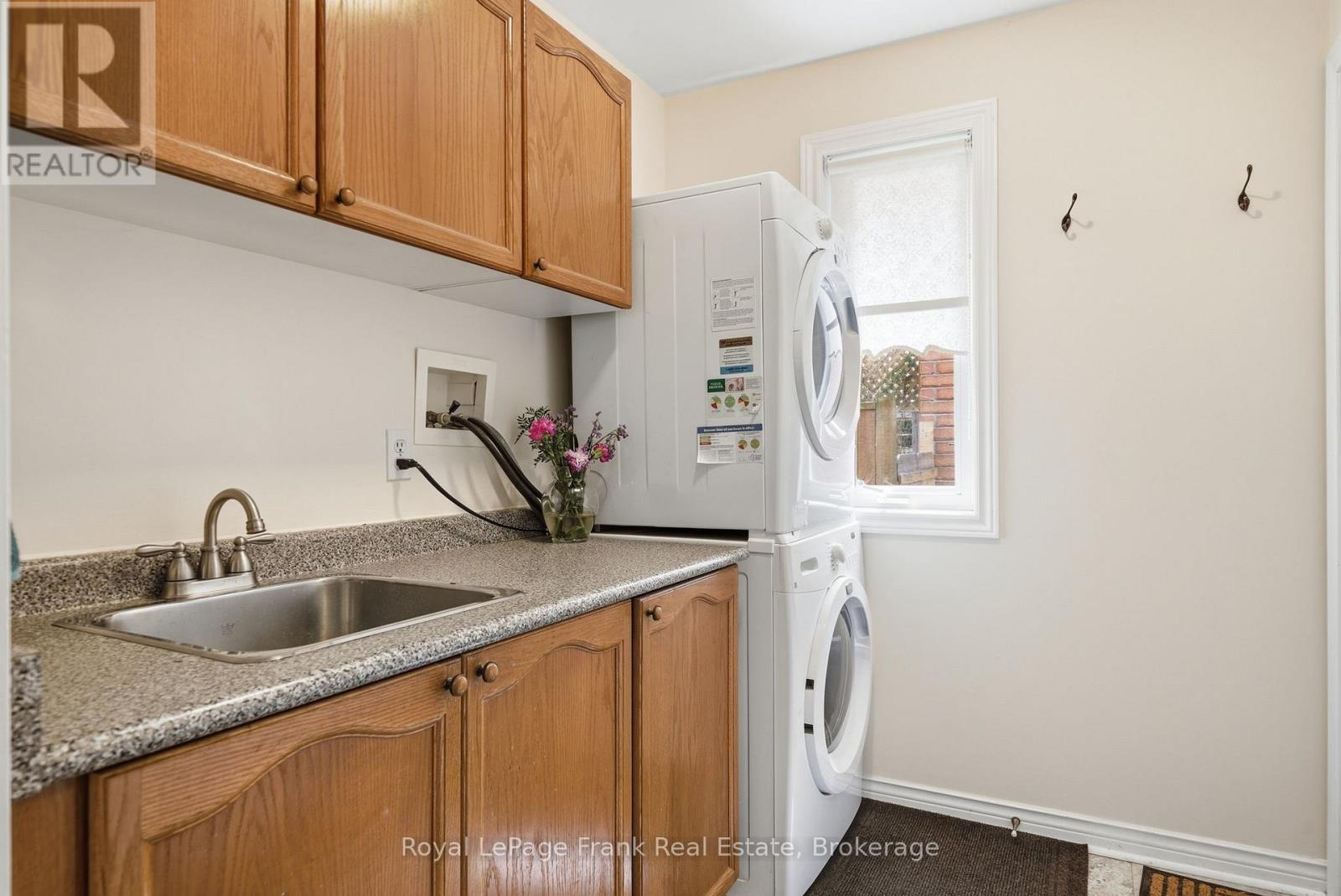 343 Mary Street W, Kawartha Lakes (Lindsay), Ontario  K9V 6J9 - Photo 25 - X13155478