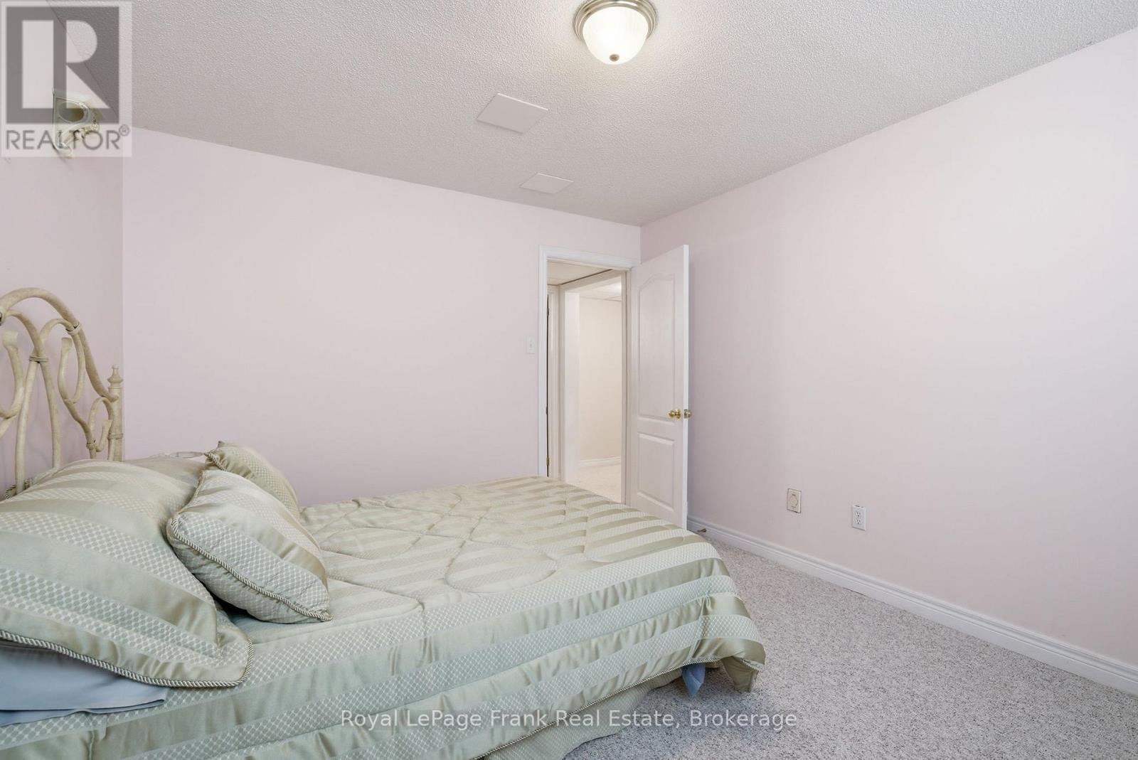 343 Mary Street W, Kawartha Lakes (Lindsay), Ontario  K9V 6J9 - Photo 32 - X13155478