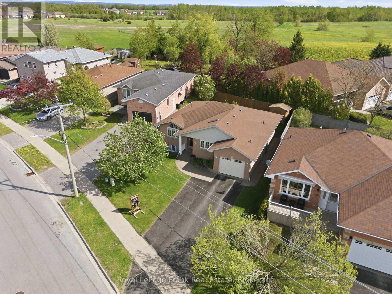 343 Mary Street W, Kawartha Lakes (Lindsay), Ontario  K9V 6J9 - Photo 4 - X13155478