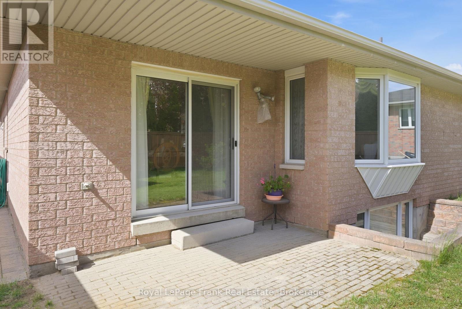 343 Mary Street W, Kawartha Lakes (Lindsay), Ontario  K9V 6J9 - Photo 44 - X13155478