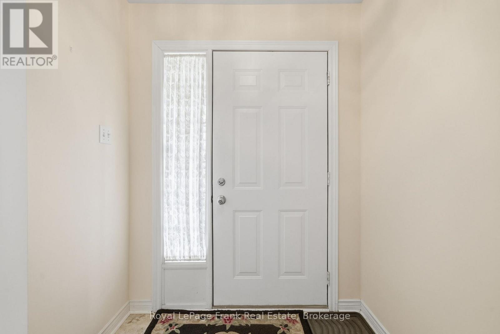 343 Mary Street W, Kawartha Lakes (Lindsay), Ontario  K9V 6J9 - Photo 6 - X13155478
