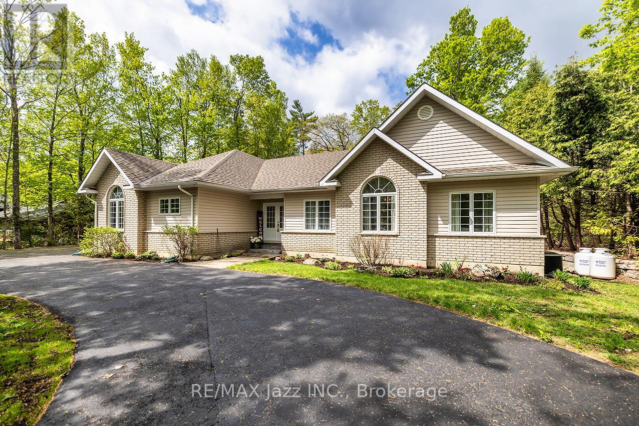 72 Sumcot Drive, Trent Lakes, Ontario  K9J 6X2 - Photo 2 - X13155938