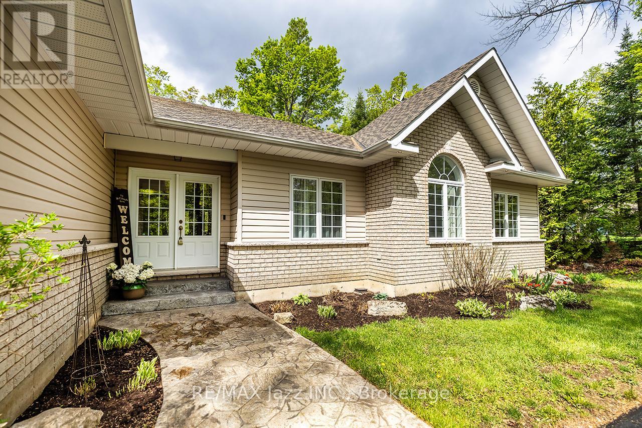 72 Sumcot Drive, Trent Lakes, Ontario  K9J 6X2 - Photo 5 - X13155938