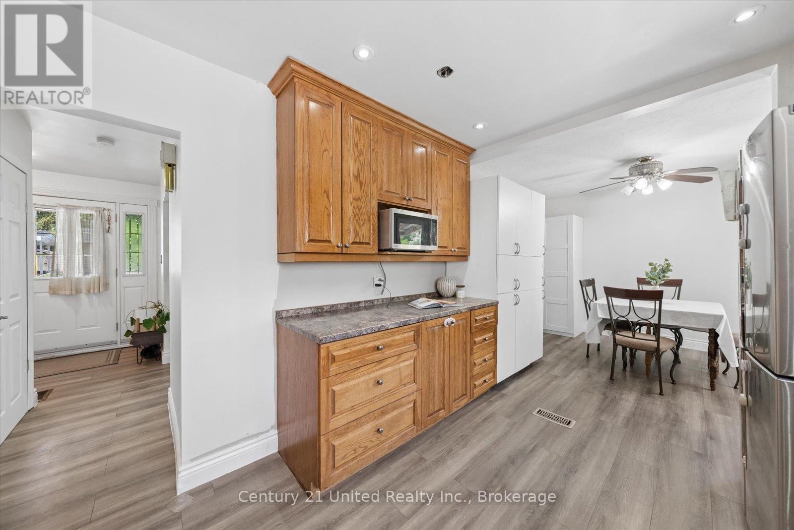 277 Greenlawn Avenue, Peterborough (Northcrest Ward 5), Ontario  K9H 5K7 - Photo 10 - X13156560