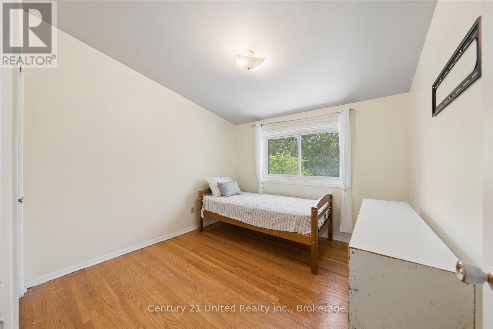 277 Greenlawn Avenue, Peterborough (Northcrest Ward 5), Ontario  K9H 5K7 - Photo 19 - X13156560