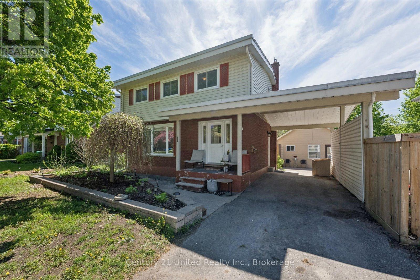 277 Greenlawn Avenue, Peterborough (Northcrest Ward 5), Ontario  K9H 5K7 - Photo 3 - X13156560