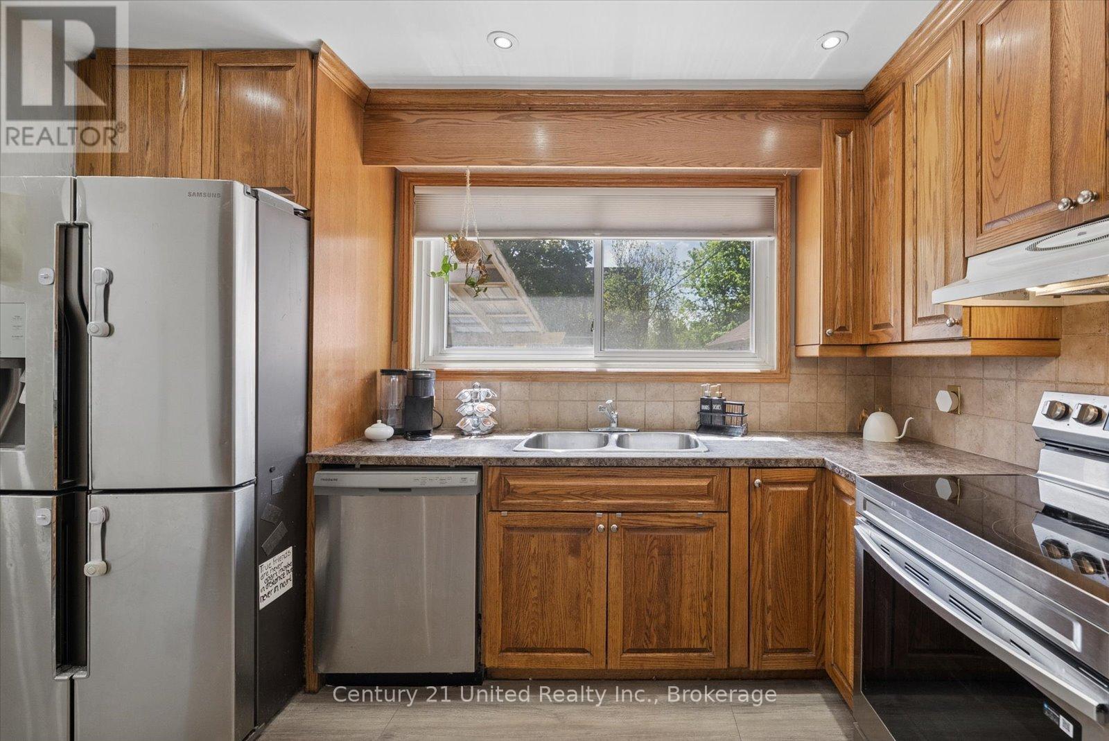 277 Greenlawn Avenue, Peterborough (Northcrest Ward 5), Ontario  K9H 5K7 - Photo 8 - X13156560