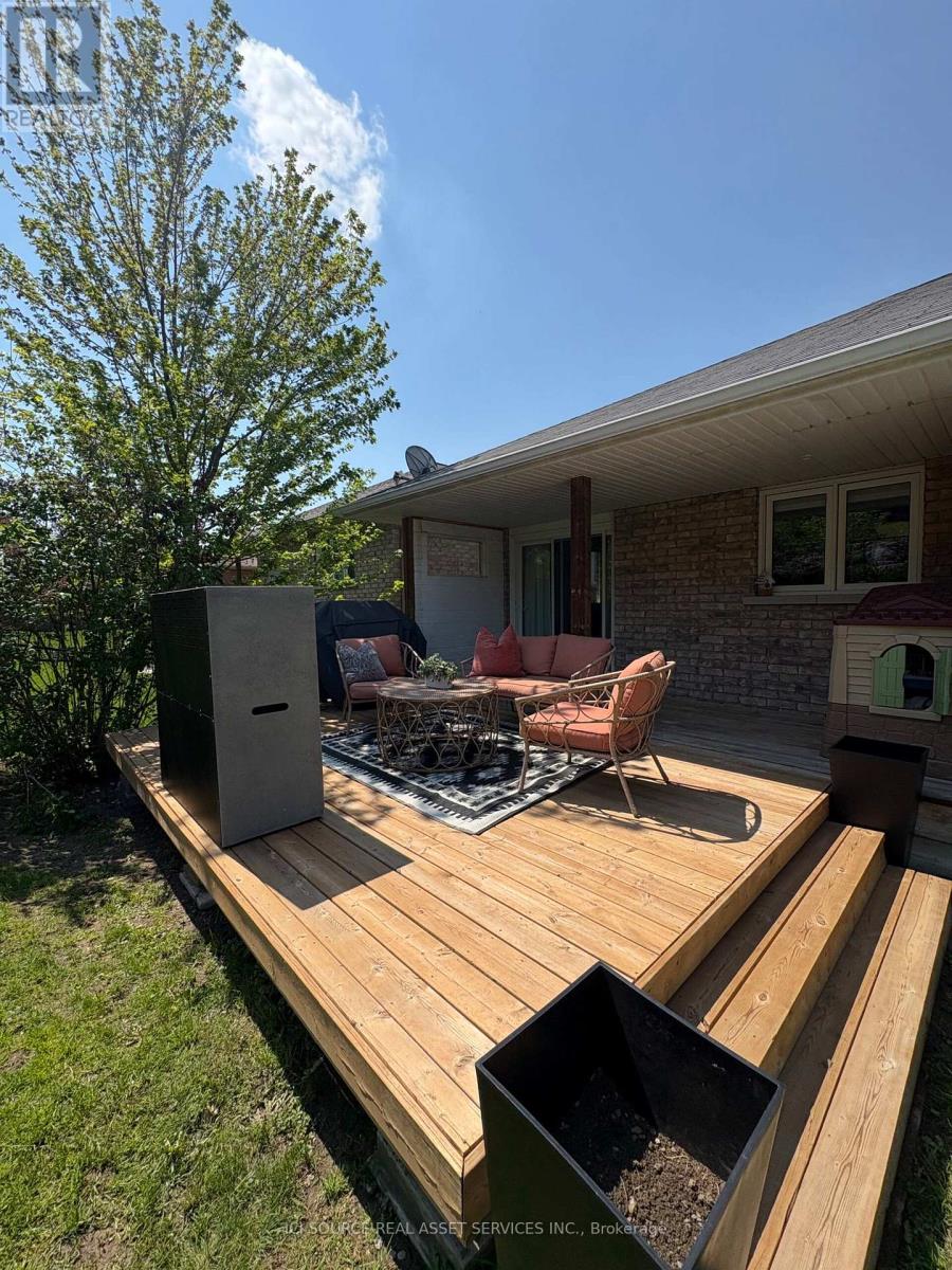 401 Bianco Crescent, Peterborough (Monaghan Ward 2), Ontario  K9K 0A3 - Photo 18 - X13157236