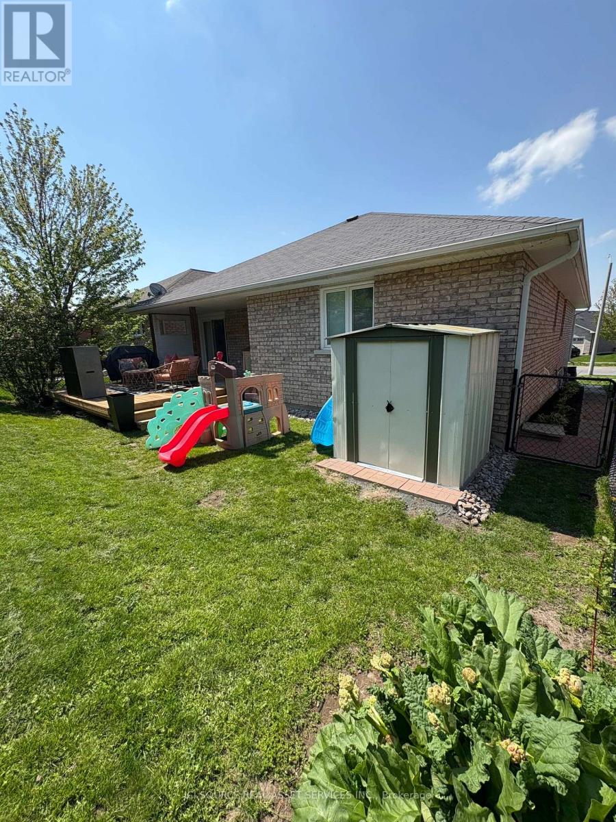 401 Bianco Crescent, Peterborough (Monaghan Ward 2), Ontario  K9K 0A3 - Photo 20 - X13157236