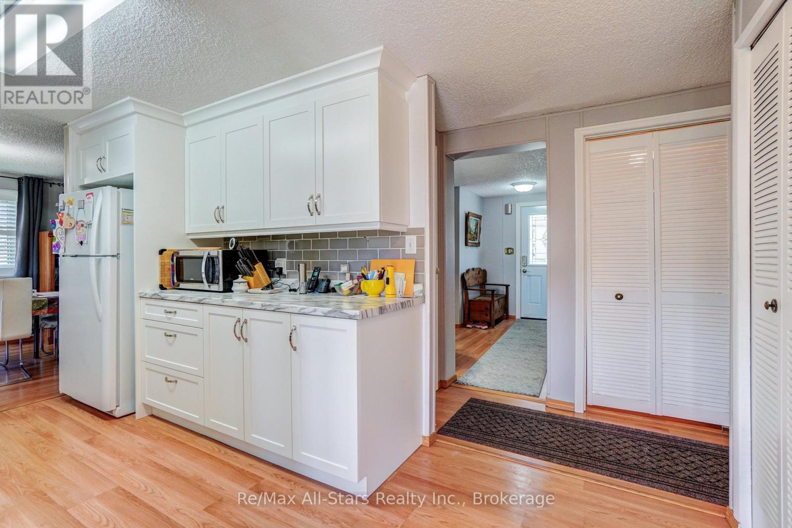6 Vista Drive, Kawartha Lakes (Lindsay), Ontario  K9V 4R1 - Photo 10 - X13157896