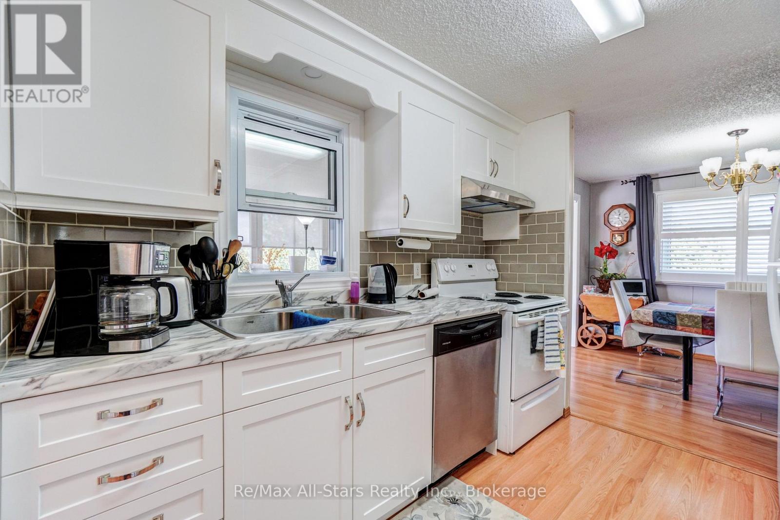 6 Vista Drive, Kawartha Lakes (Lindsay), Ontario  K9V 4R1 - Photo 11 - X13157896
