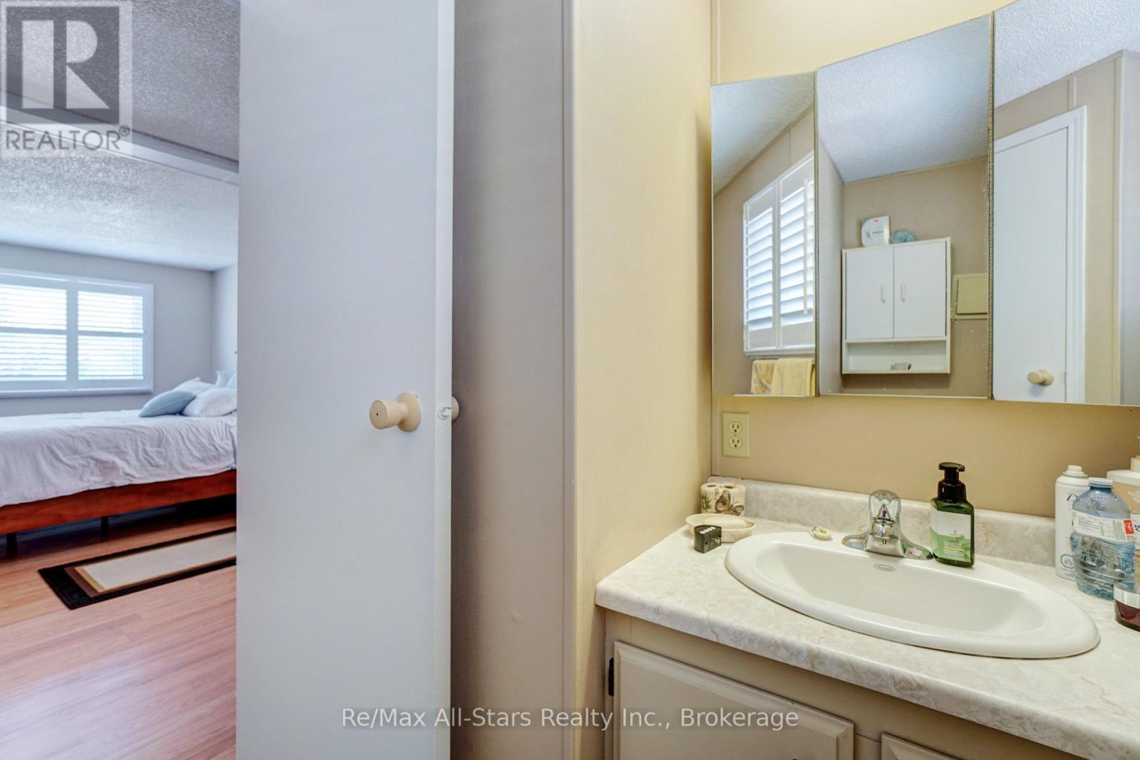 6 Vista Drive, Kawartha Lakes (Lindsay), Ontario  K9V 4R1 - Photo 20 - X13157896