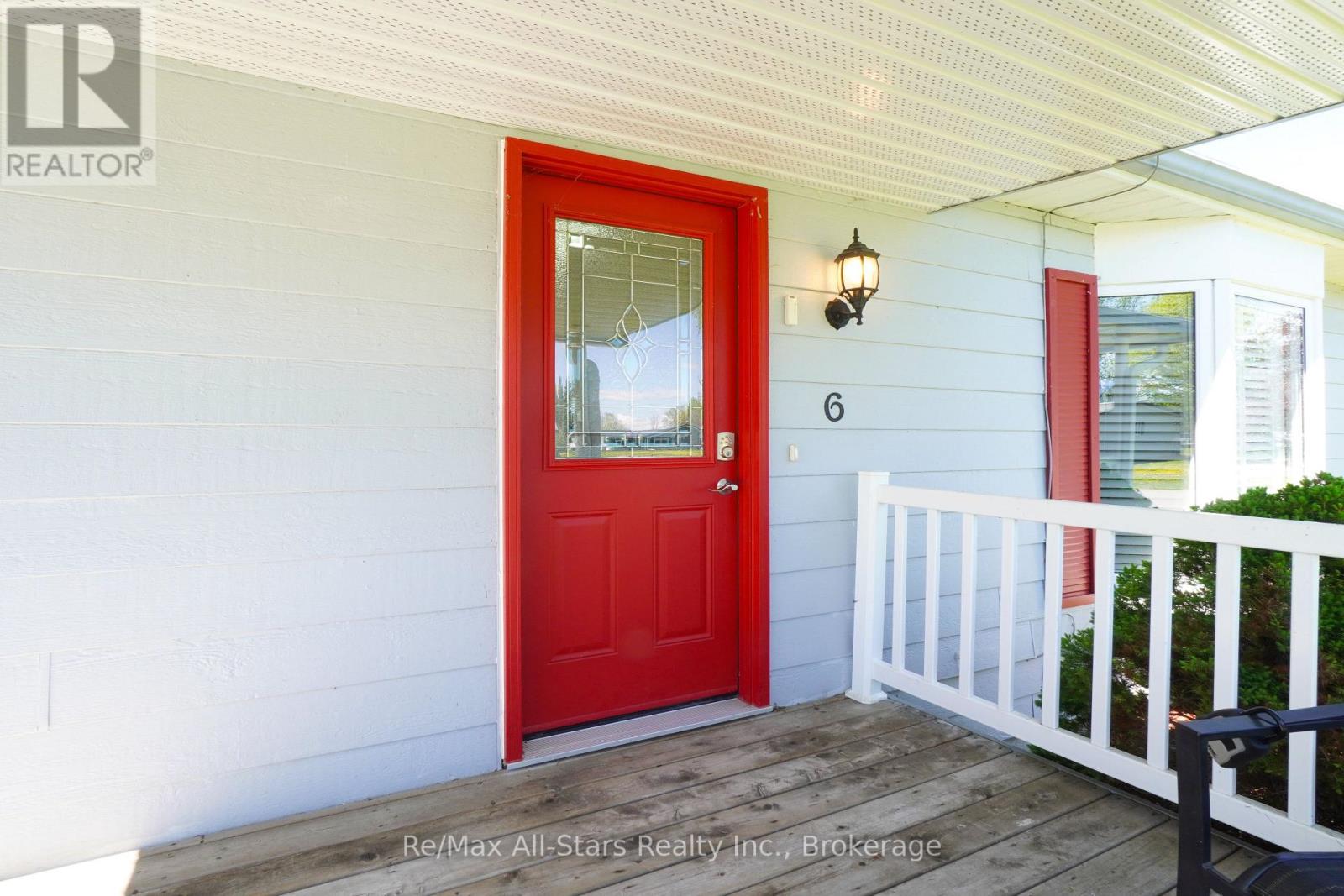 6 Vista Drive, Kawartha Lakes (Lindsay), Ontario  K9V 4R1 - Photo 4 - X13157896