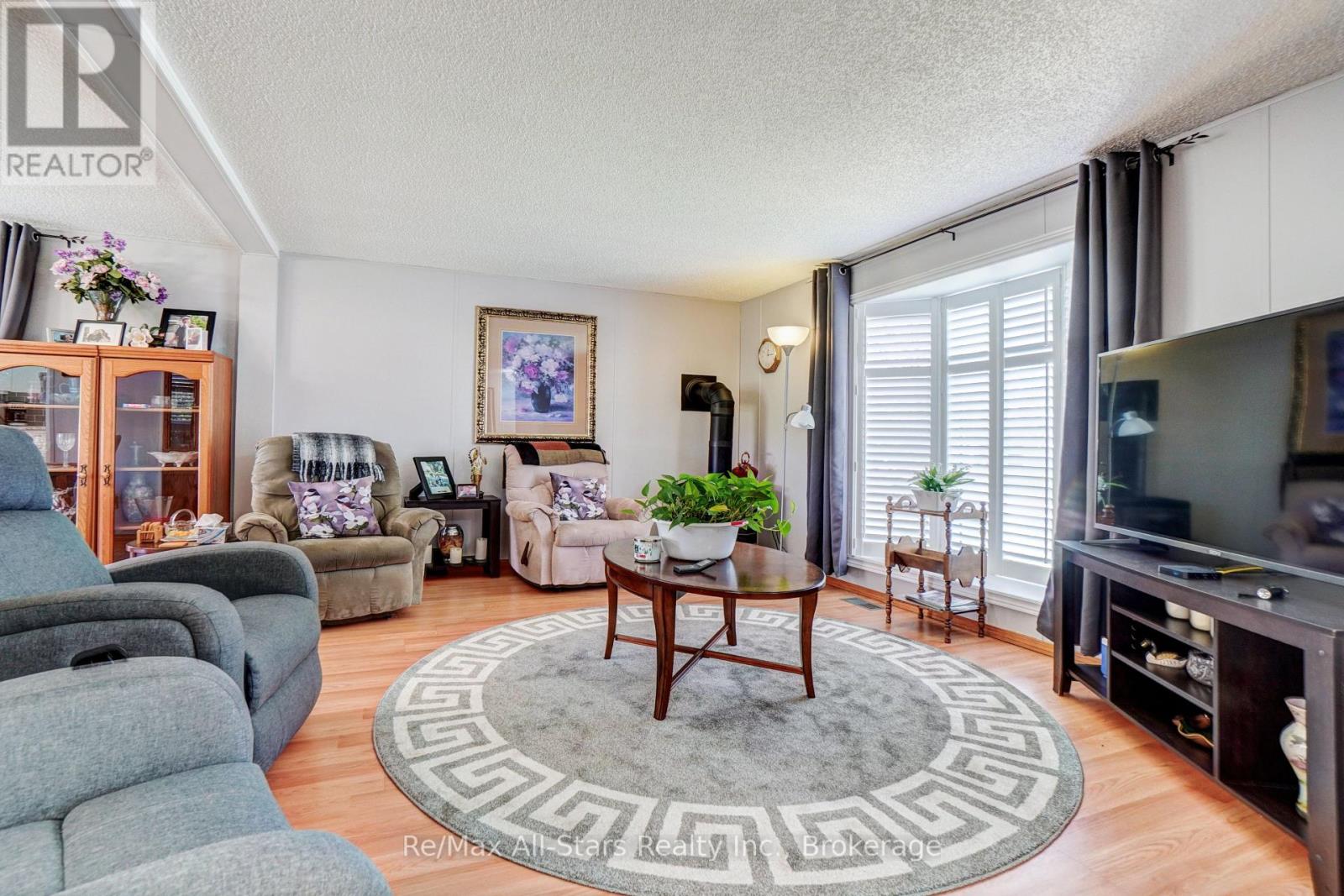 6 Vista Drive, Kawartha Lakes (Lindsay), Ontario  K9V 4R1 - Photo 7 - X13157896