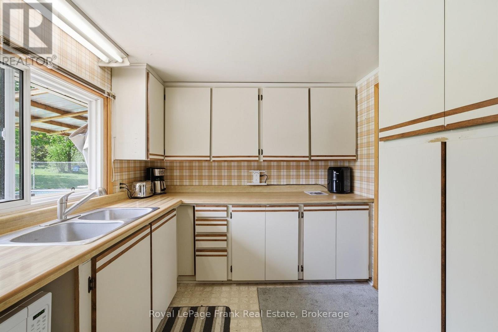 54 Butternut Drive, Kawartha Lakes (Fenelon), Ontario  K9V 4R1 - Photo 11 - X13158434