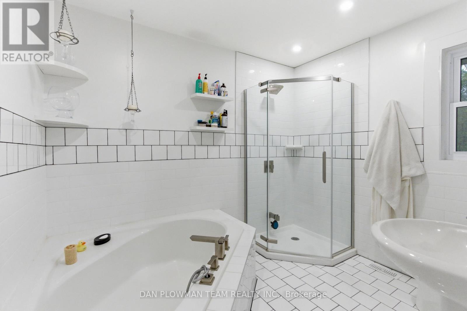 377 Balmer Road, North Kawartha, Ontario  K0L 1A0 - Photo 25 - X13158264
