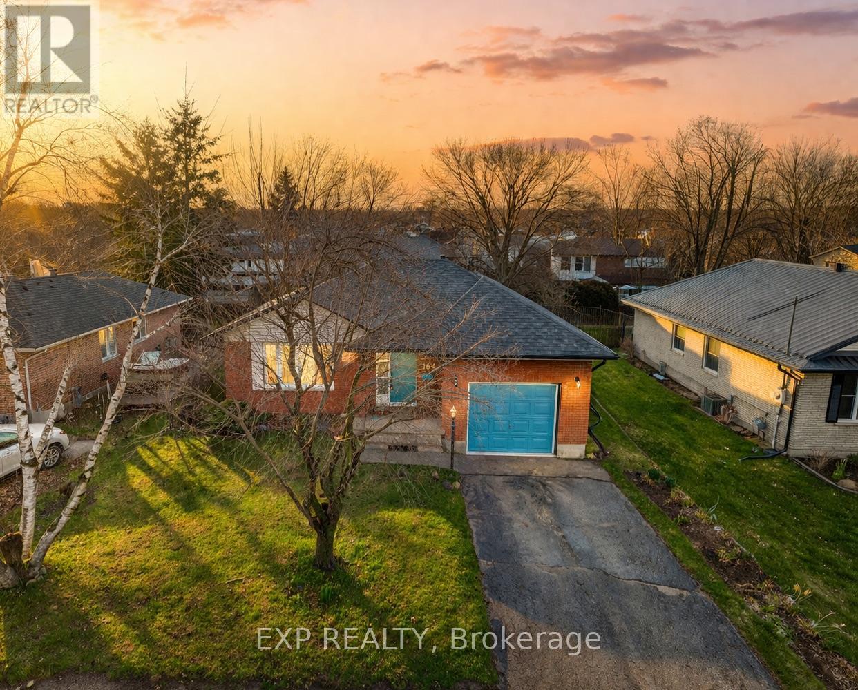 164 Colborne Street W, Kawartha Lakes (Lindsay), Ontario  K9V 5Z8 - Photo 2 - X13158282