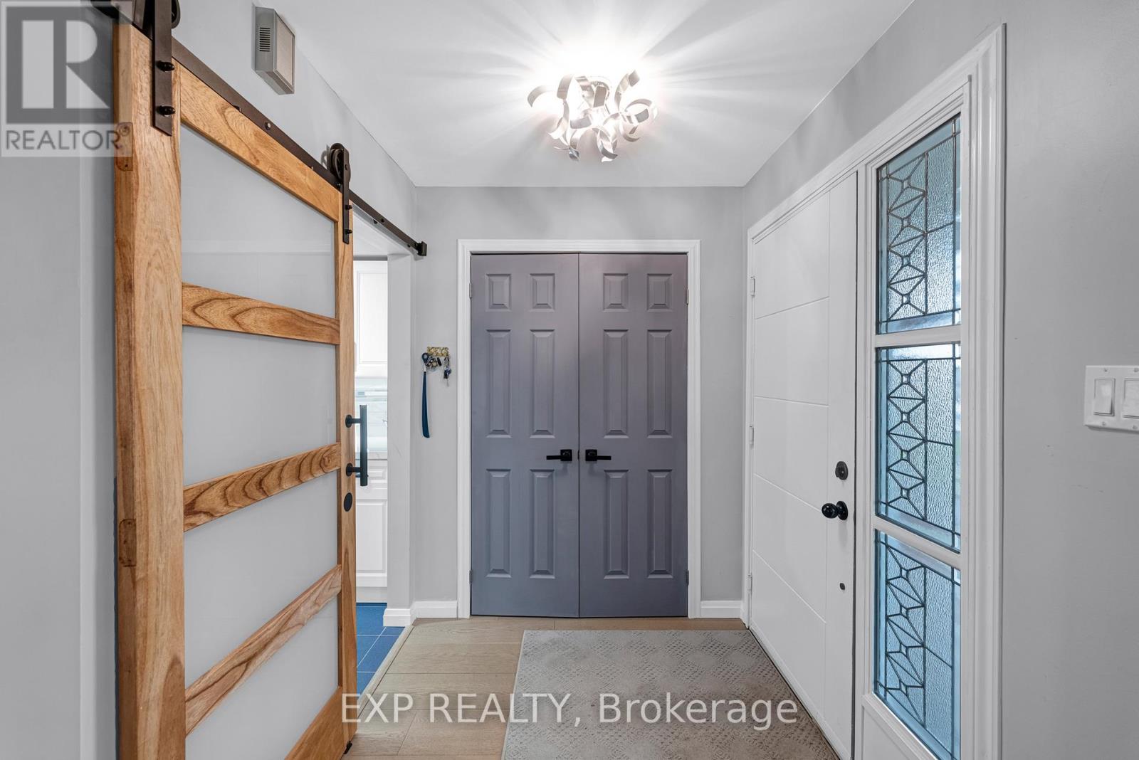 164 Colborne Street W, Kawartha Lakes (Lindsay), Ontario  K9V 5Z8 - Photo 3 - X13158282