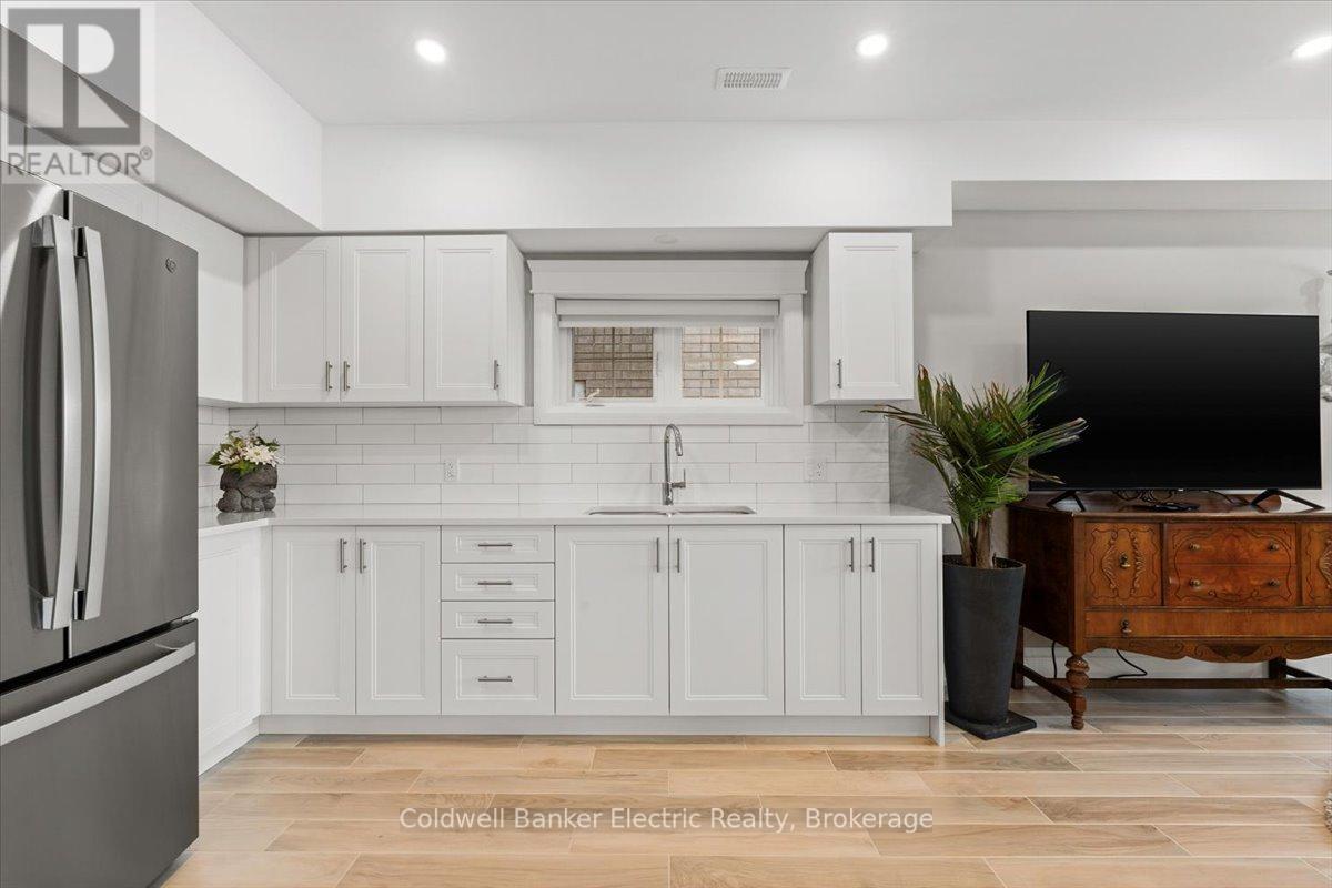78 York Drive, Peterborough (Monaghan Ward 2), Ontario  K9K 0H7 - Photo 40 - X13160092