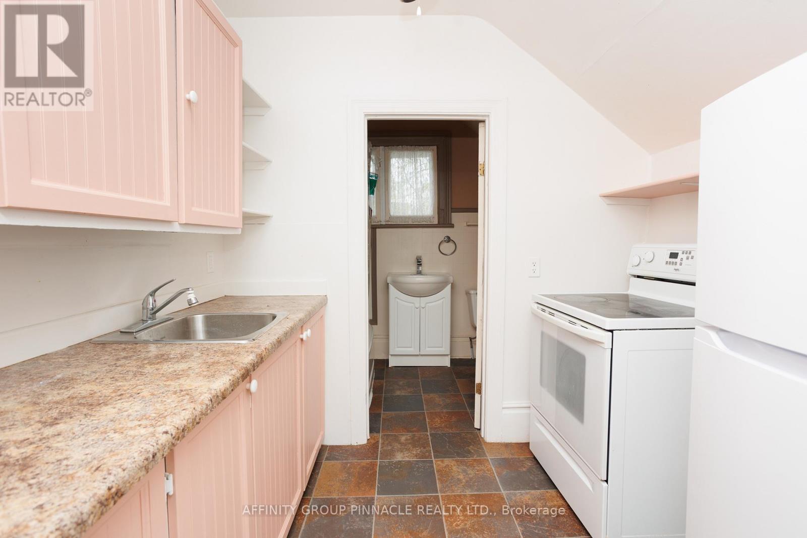 221 Kent Street W, Kawartha Lakes (Lindsay), Ontario  K9V 2Z1 - Photo 38 - X13160156
