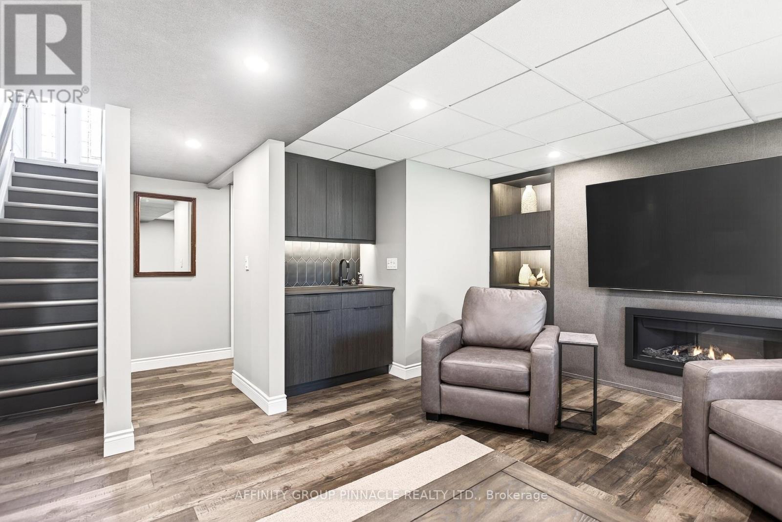 9 O'connell Court, Kawartha Lakes (Lindsay), Ontario  K9V 5Y1 - Photo 35 - X13162560