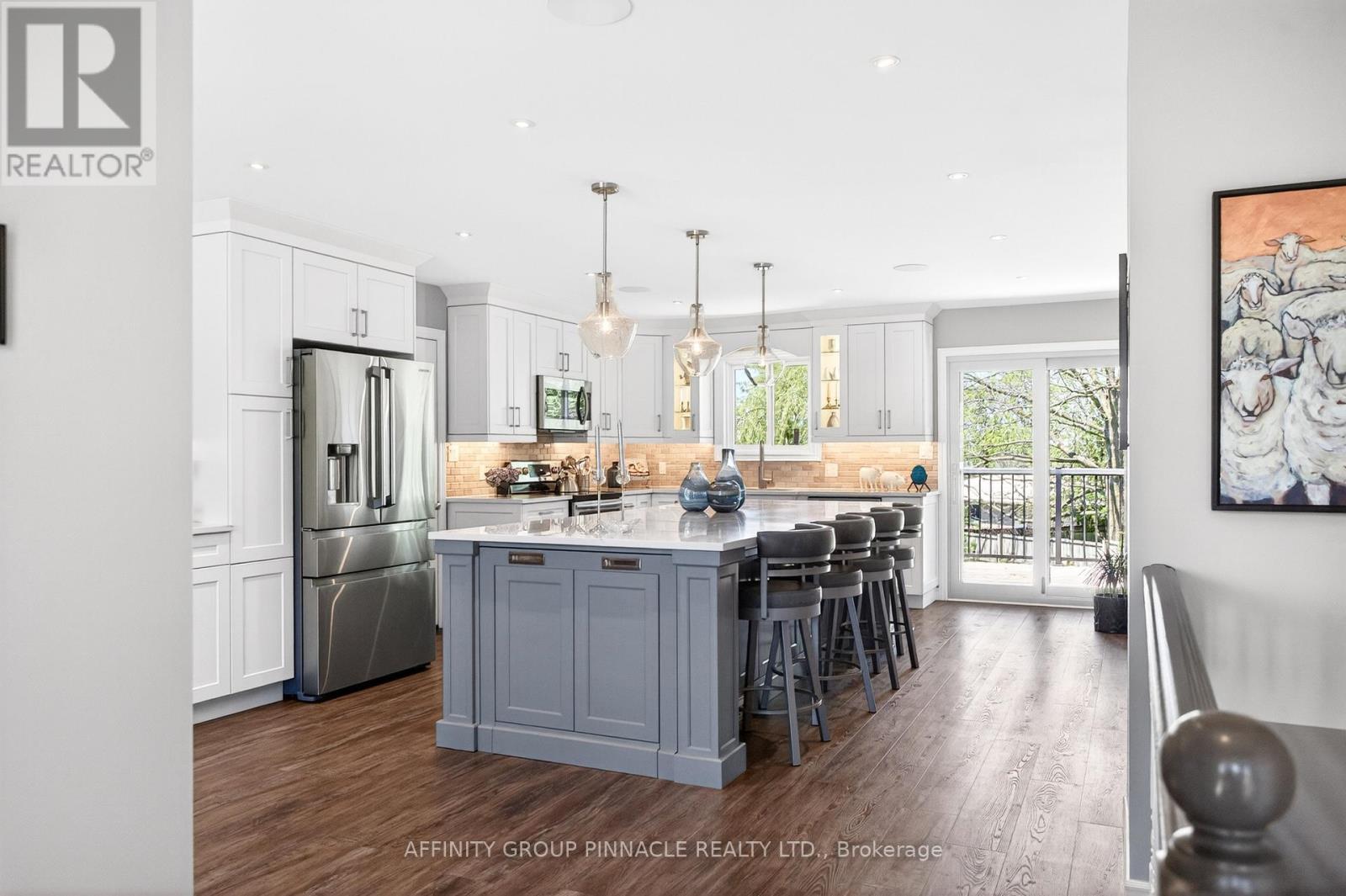 9 O'connell Court, Kawartha Lakes (Lindsay), Ontario  K9V 5Y1 - Photo 4 - X13162560